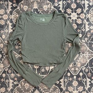 Offline by Aerie Top Small